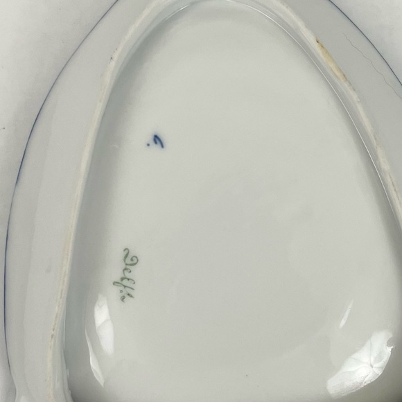 Vintage Delft Blue Triangle Windmill Hanging Decor Wall Plate - Picture 7 of 9